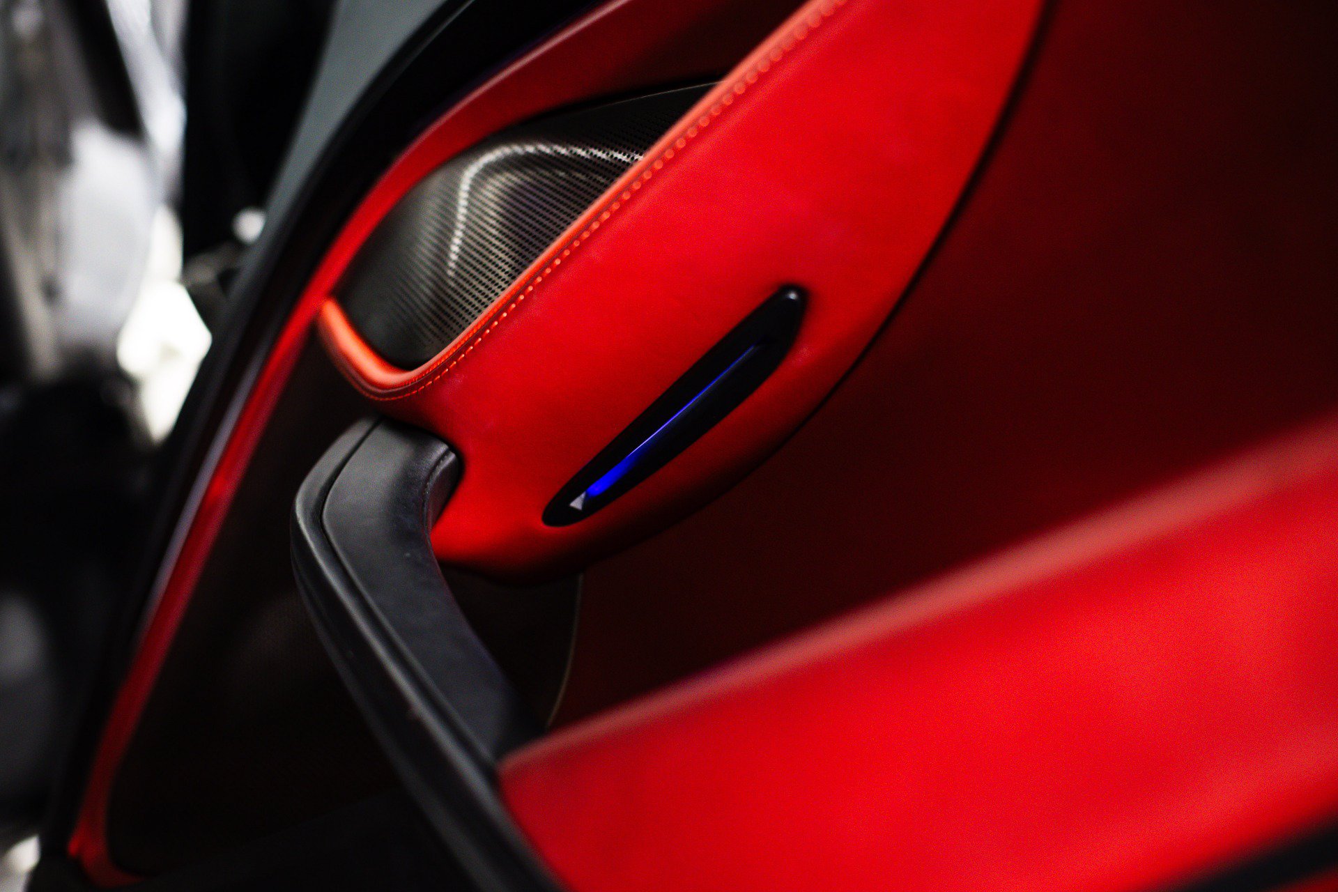 Used 2018 McLaren 720S Performance photo 60