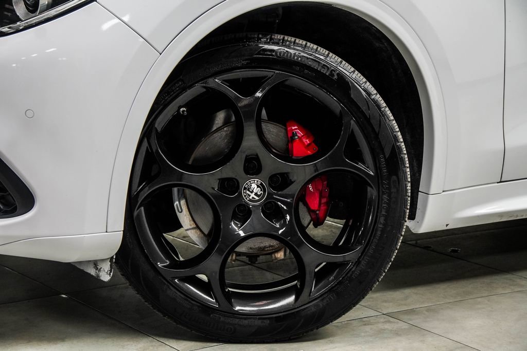 2023 Alfa Romeo Stelvio Veloce