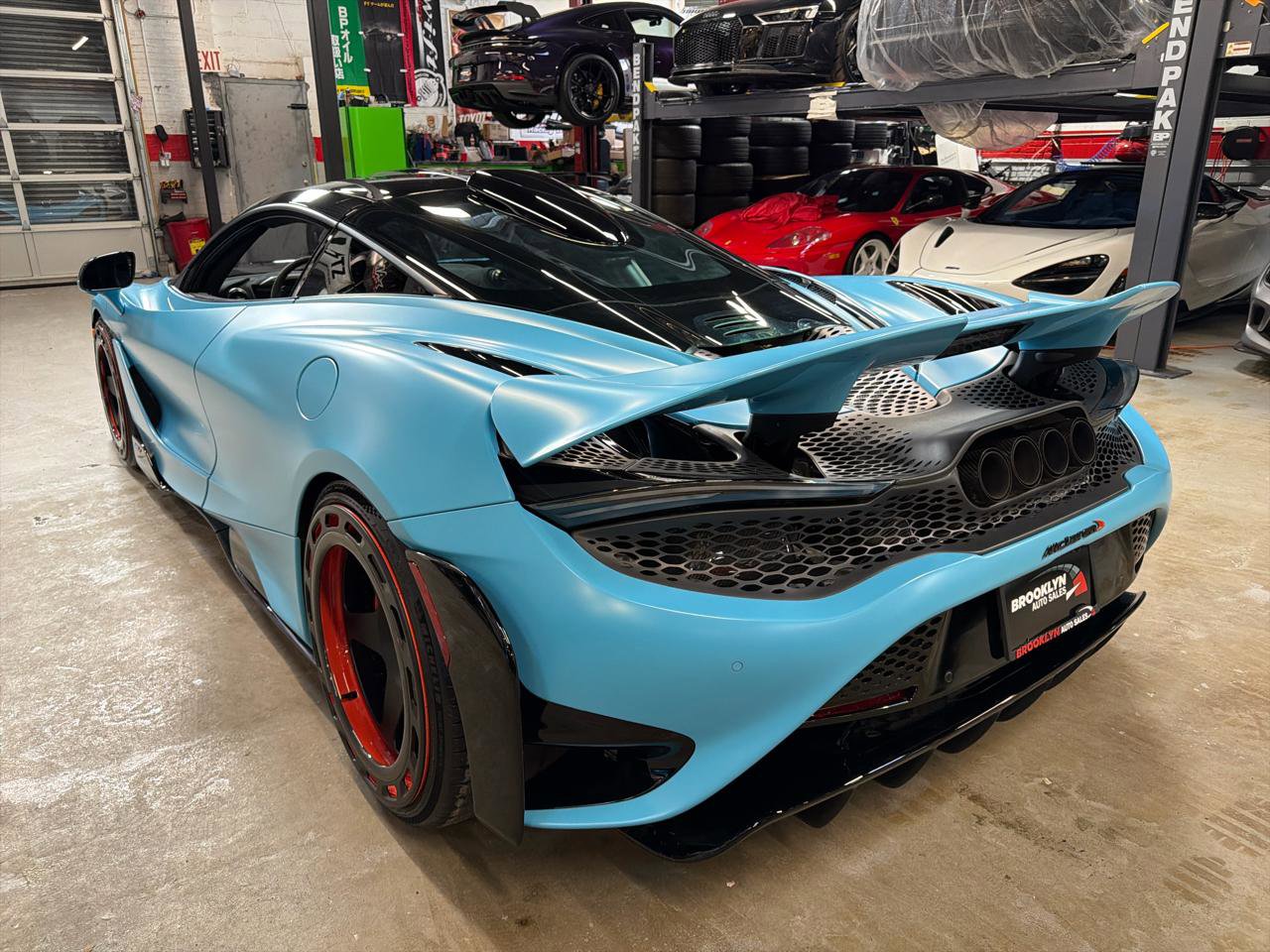 Used 2021 McLaren 765LT photo 8