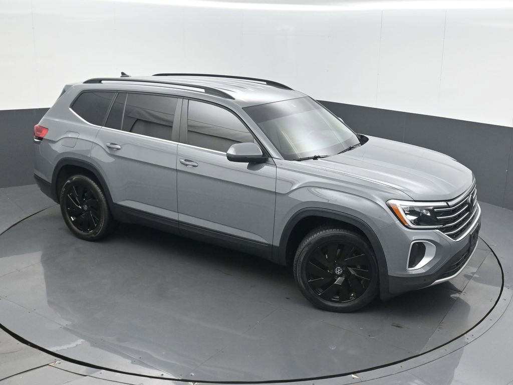 2025 Volkswagen Atlas SE