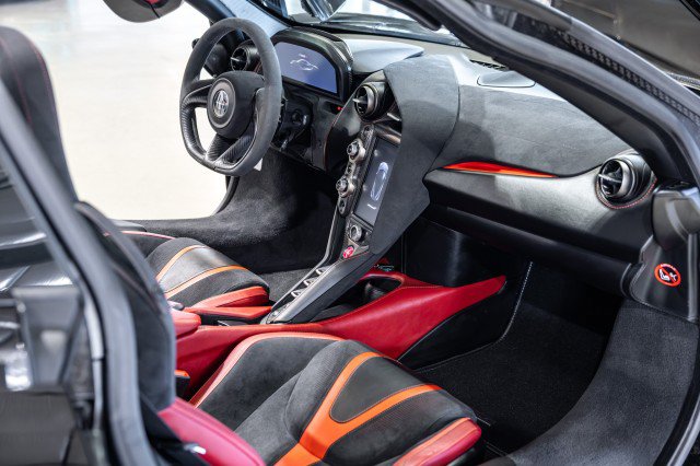 Used 2018 McLaren 720S Performance photo 11