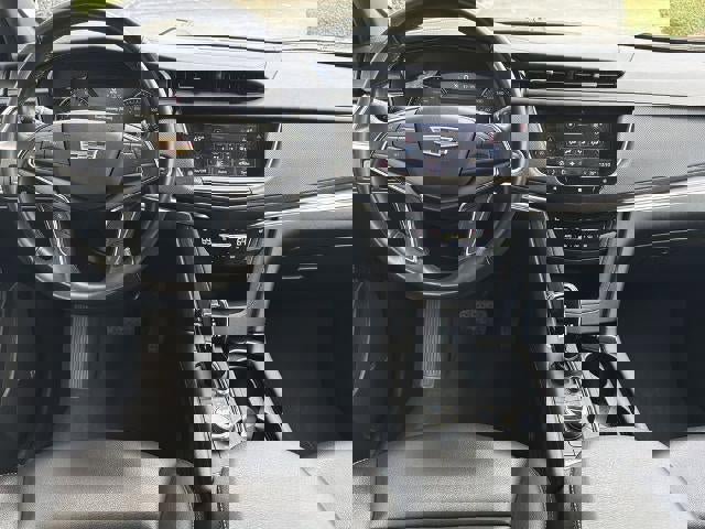 2021 Cadillac XT5 Luxury