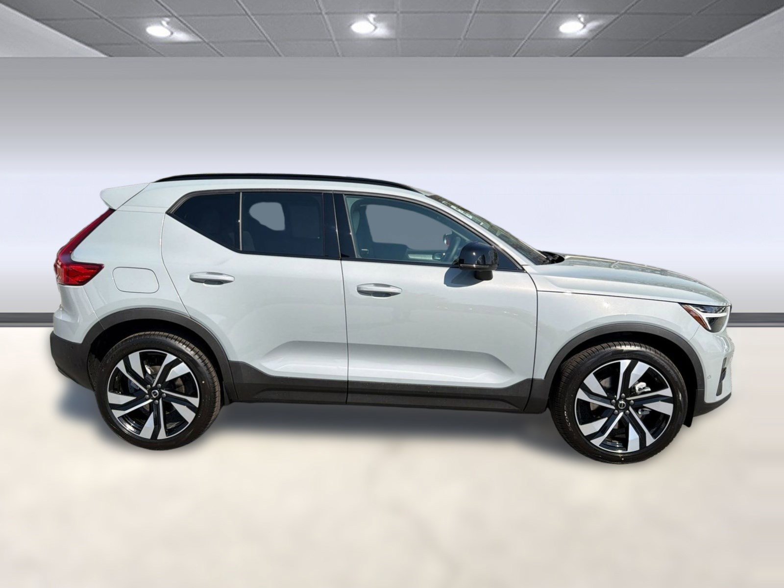 2026 Volvo Xc40 B5 Ultra