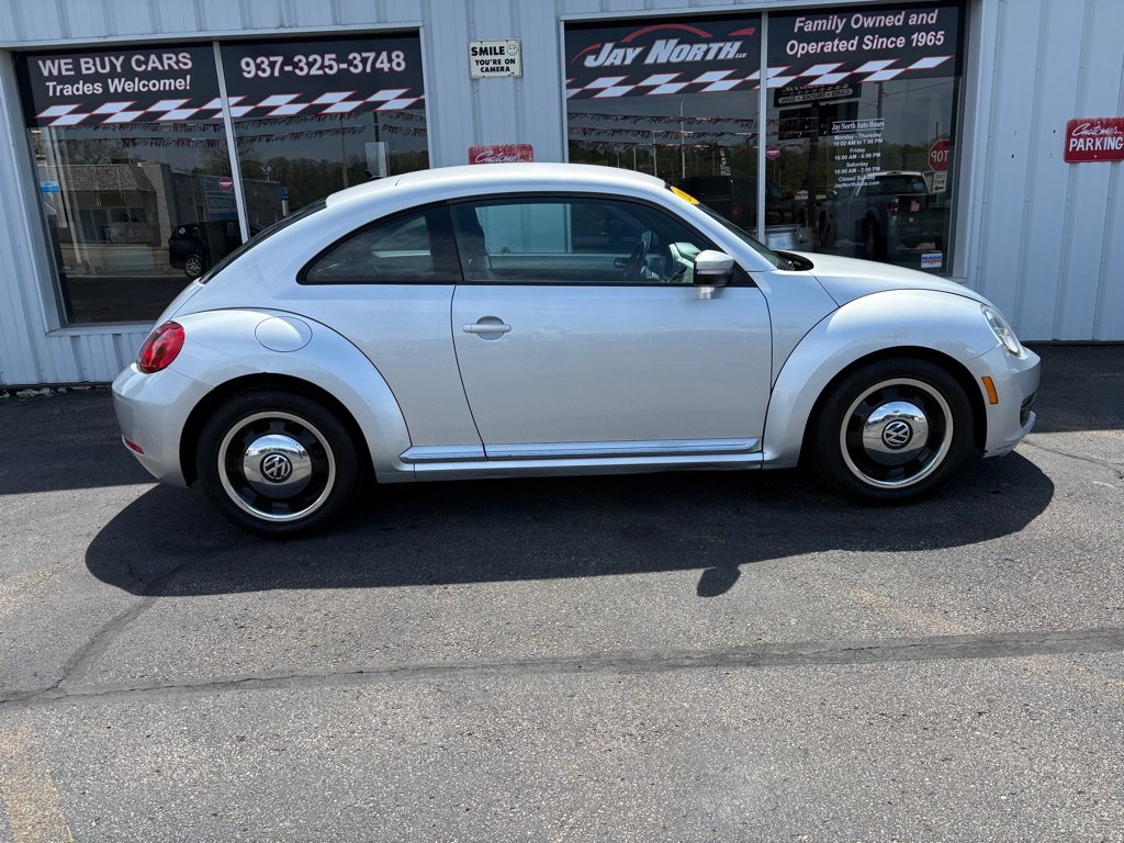 2012 Volkswagen Beetle 2.5