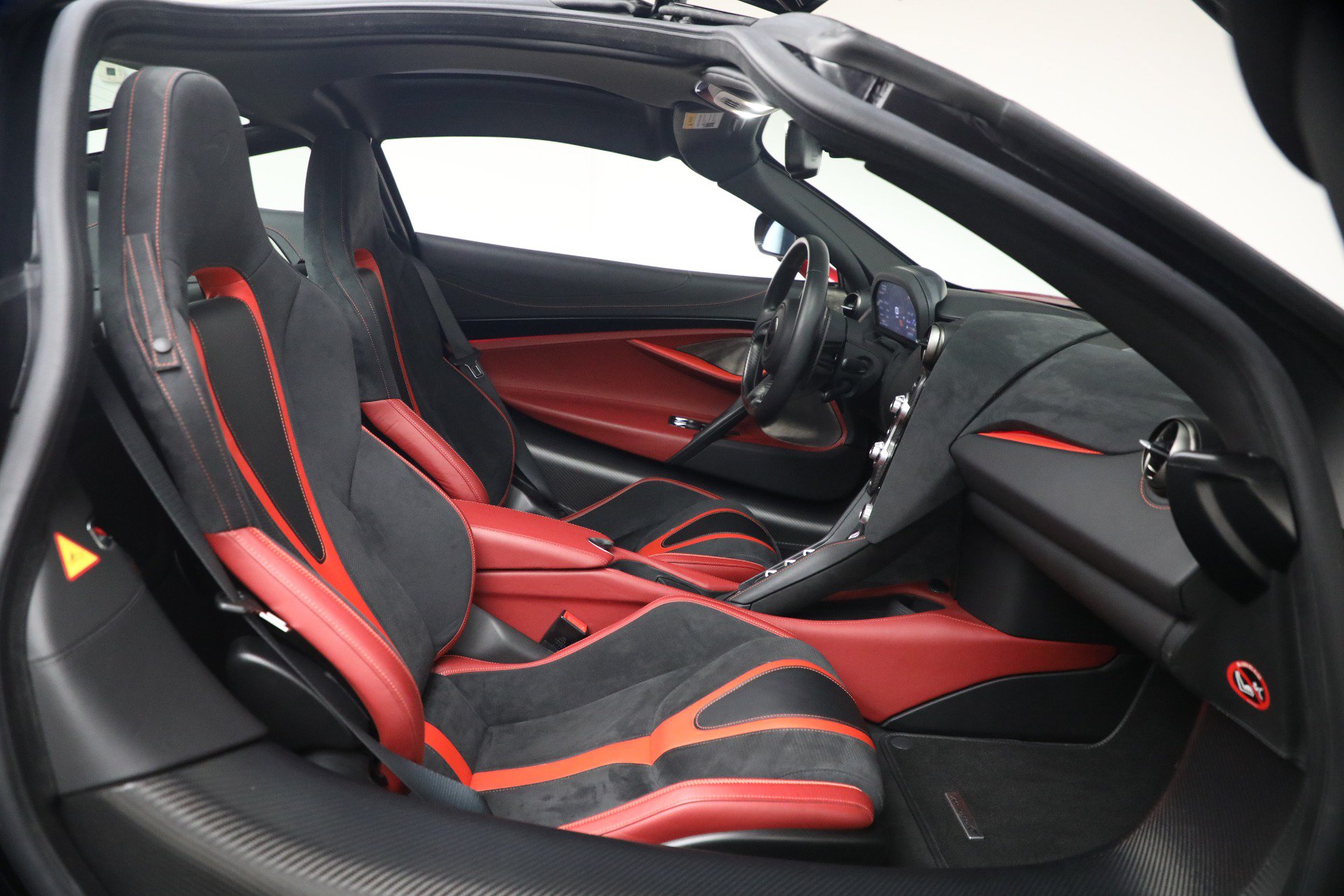 Used 2019 McLaren 720S Performance photo 24