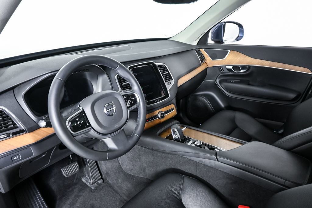 2023 Volvo Xc90 B5 Plus