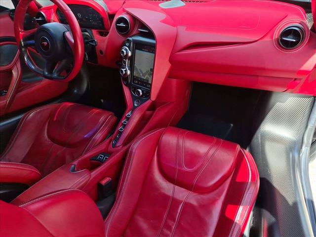 Used 2020 McLaren 720S Performance photo 18