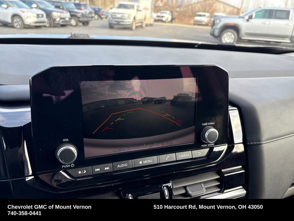 2023 Nissan Pathfinder SV