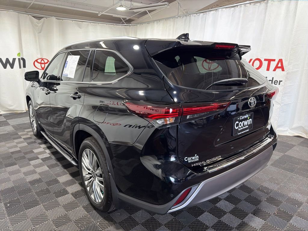 2026 Toyota Highlander Platinum
