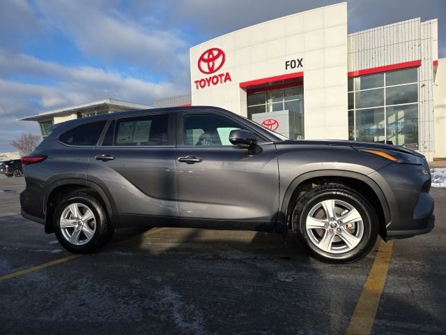 Used 2023 Toyota Highlander L
