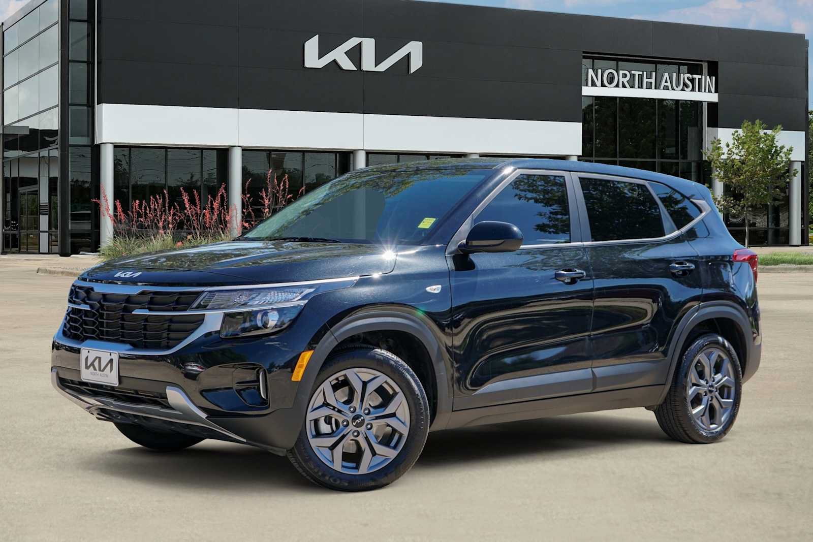Certified 2024 Kia Seltos LX