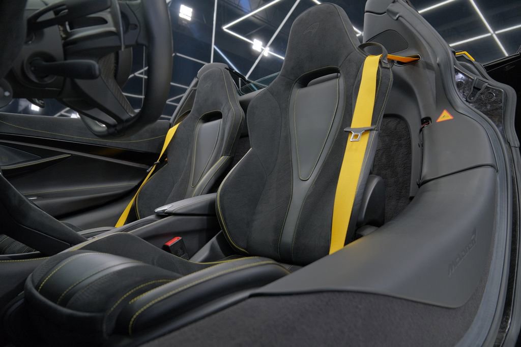 Used 2023 McLaren 720S Luxury photo 29