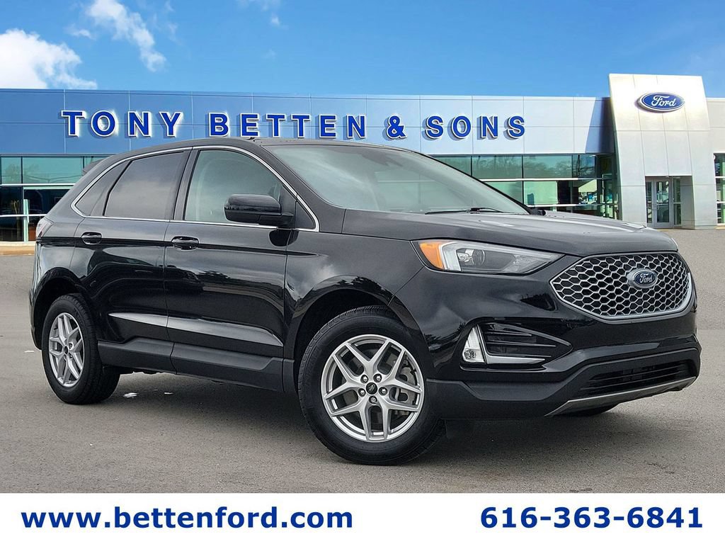Used 2024 Ford Edge SEL w/ Convenience Package