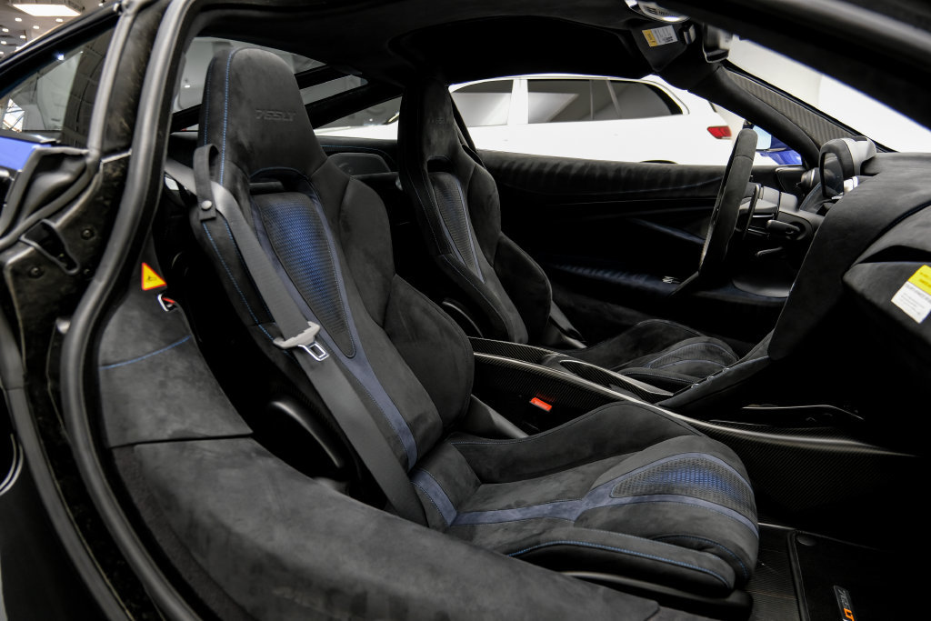 Used 2021 McLaren 765LT photo 43