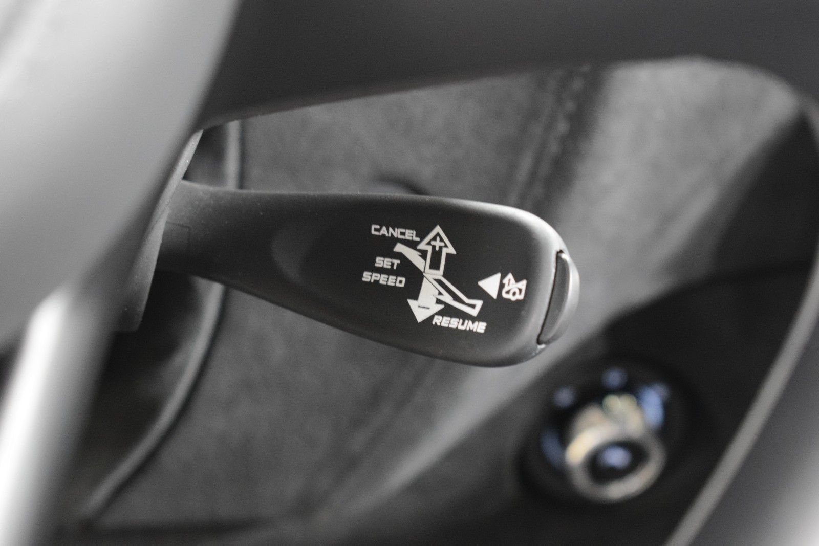 Used 2020 McLaren 720S Performance photo 26