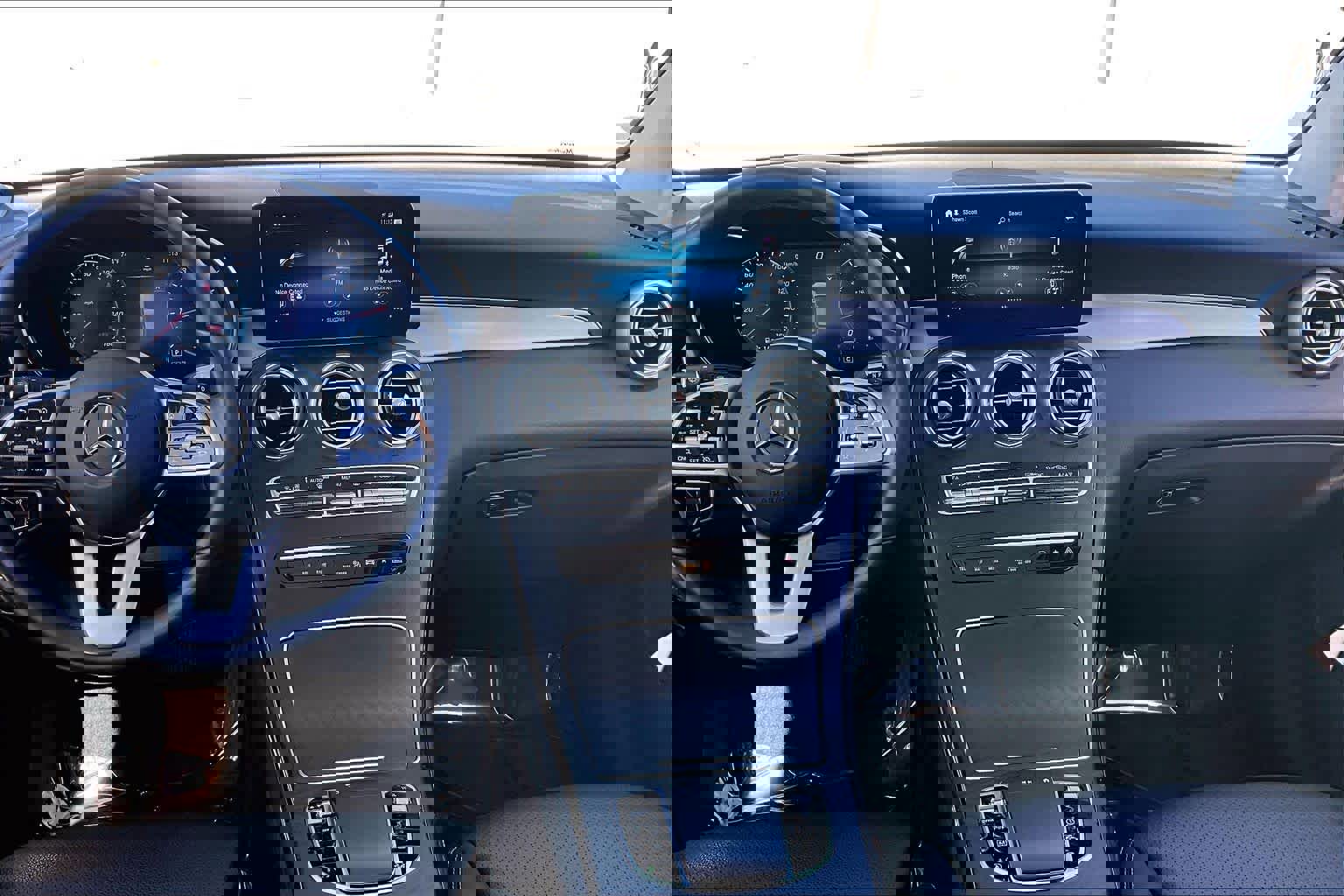 2022 Mercedes-Benz GLC 300