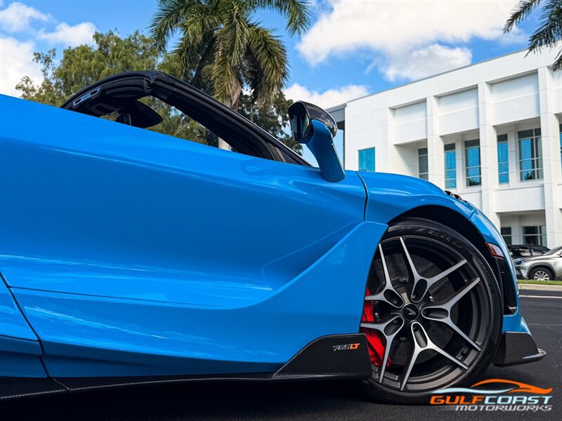 Used 2022 McLaren 765LT photo 63
