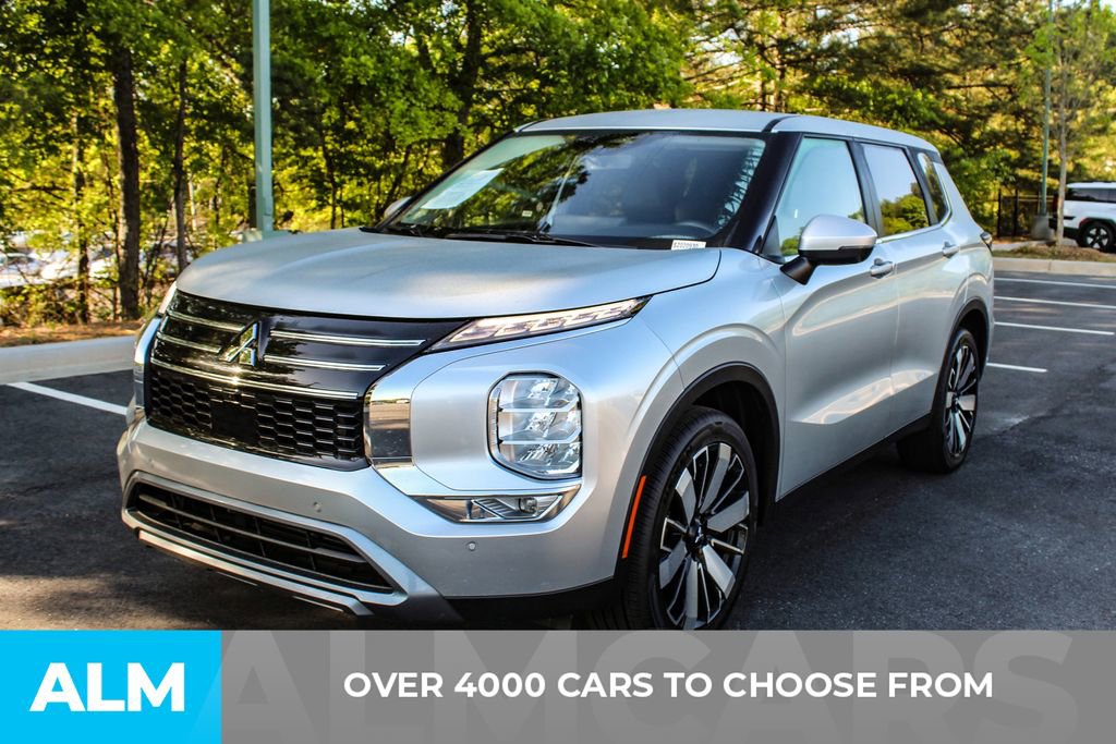 2025 Mitsubishi Outlander SE