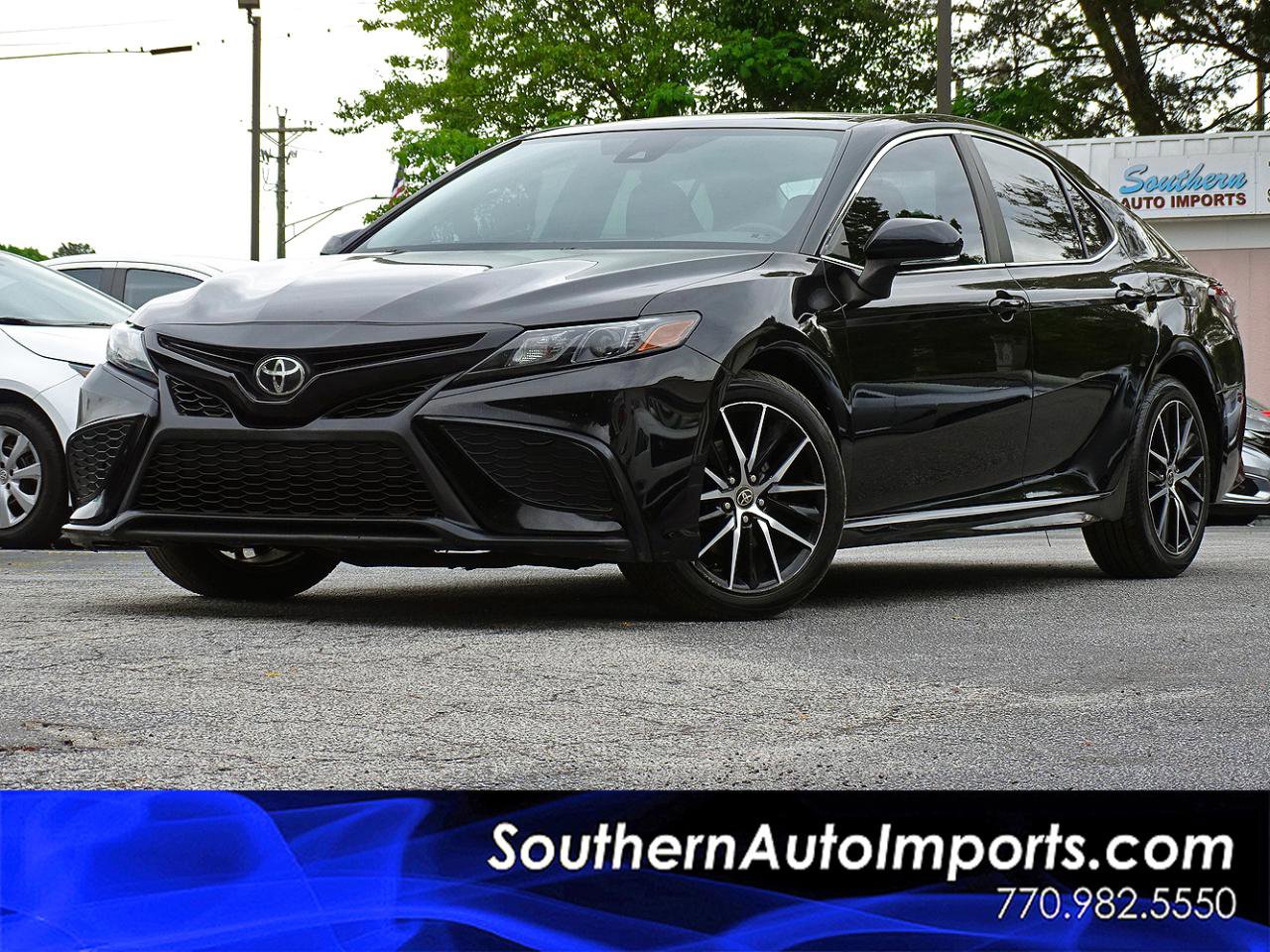 2022 Toyota Camry SE