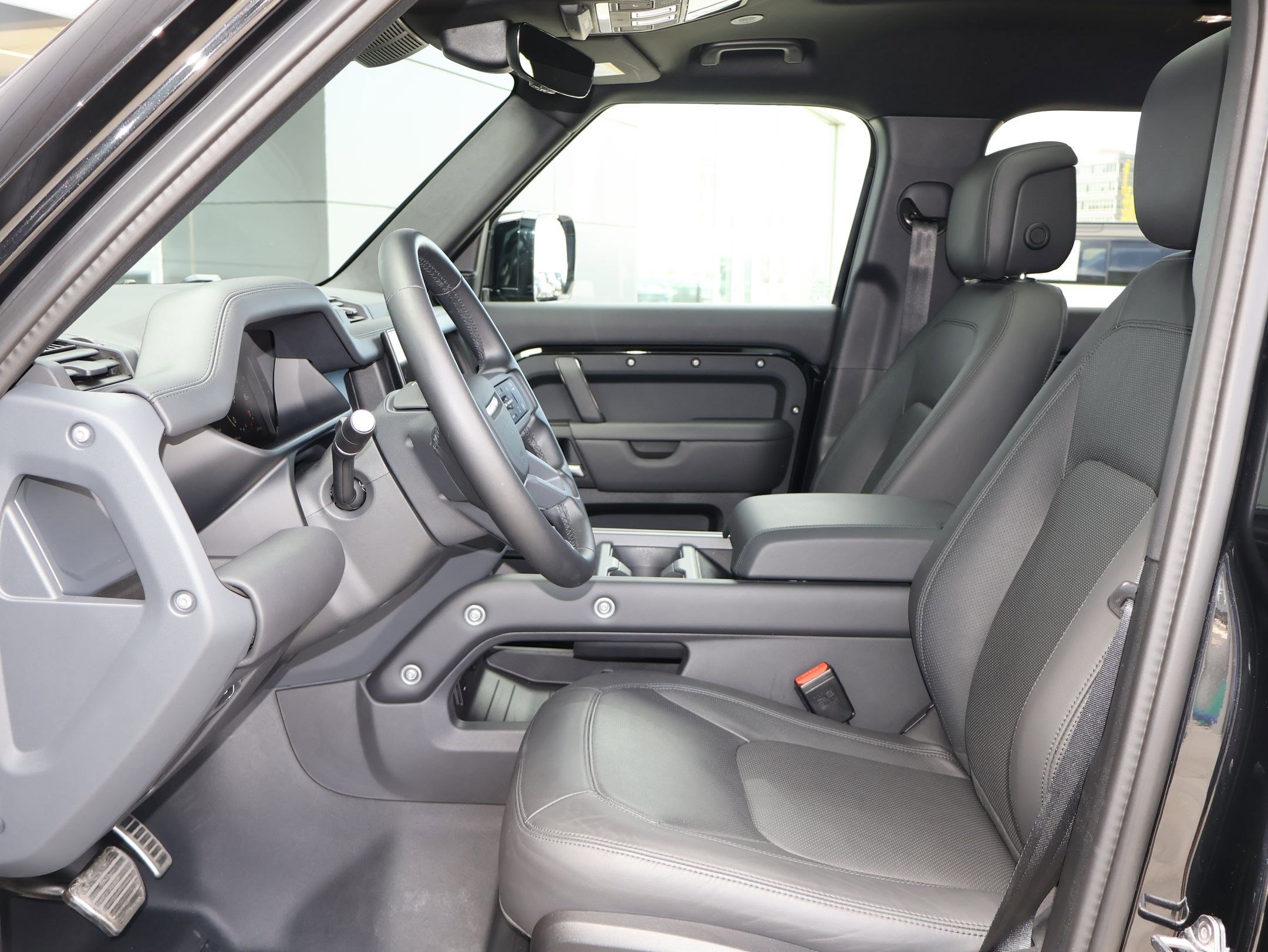 2025 Land Rover Defender 110 S