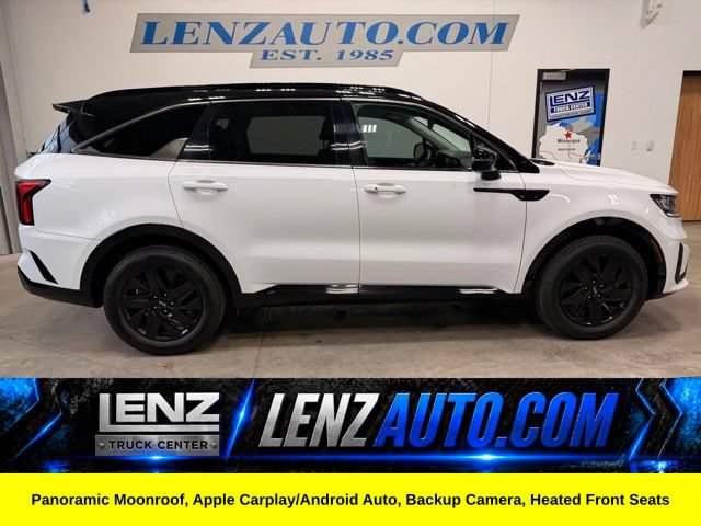 Used 2021 Kia Sorento S w/ Panoramic Sunroof Package