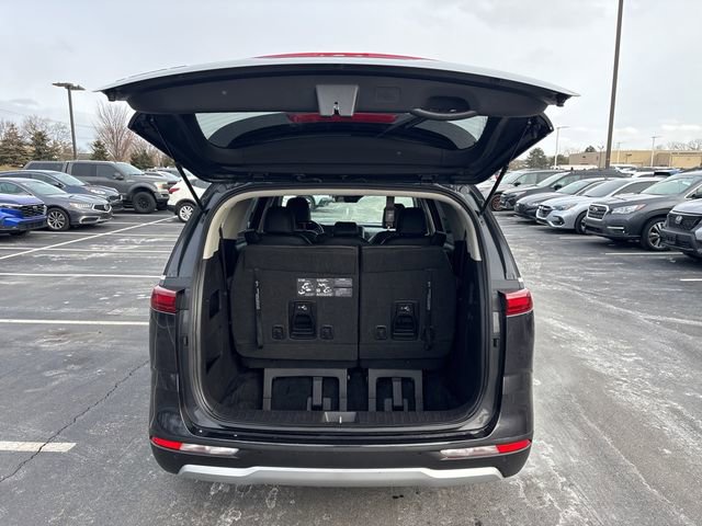 2024 Kia Carnival LX