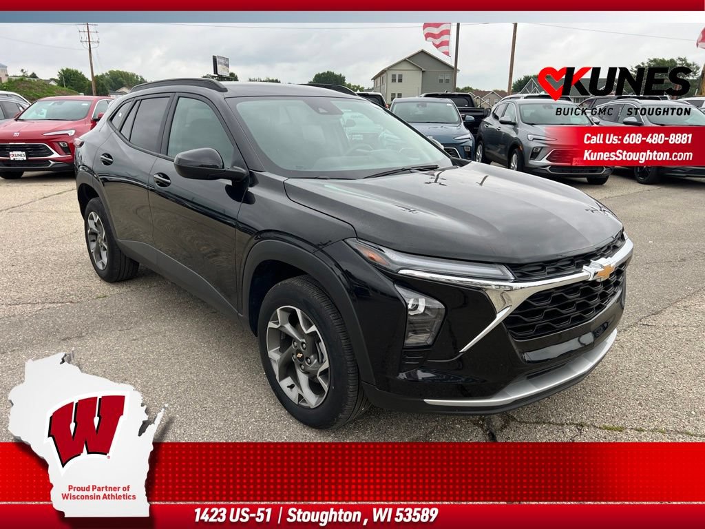 Used 2025 Chevrolet Trax LT