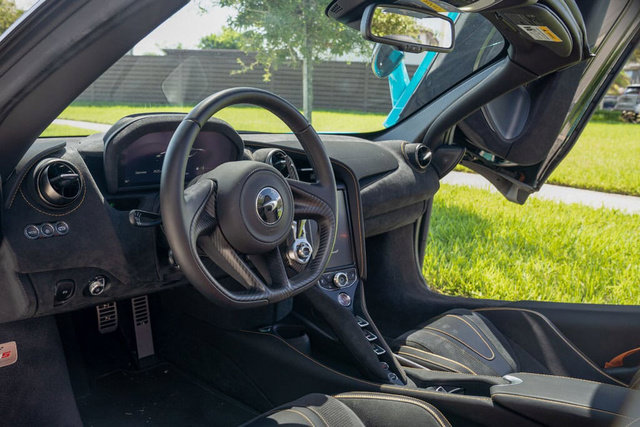 Used 2022 McLaren 720S Spider photo 23