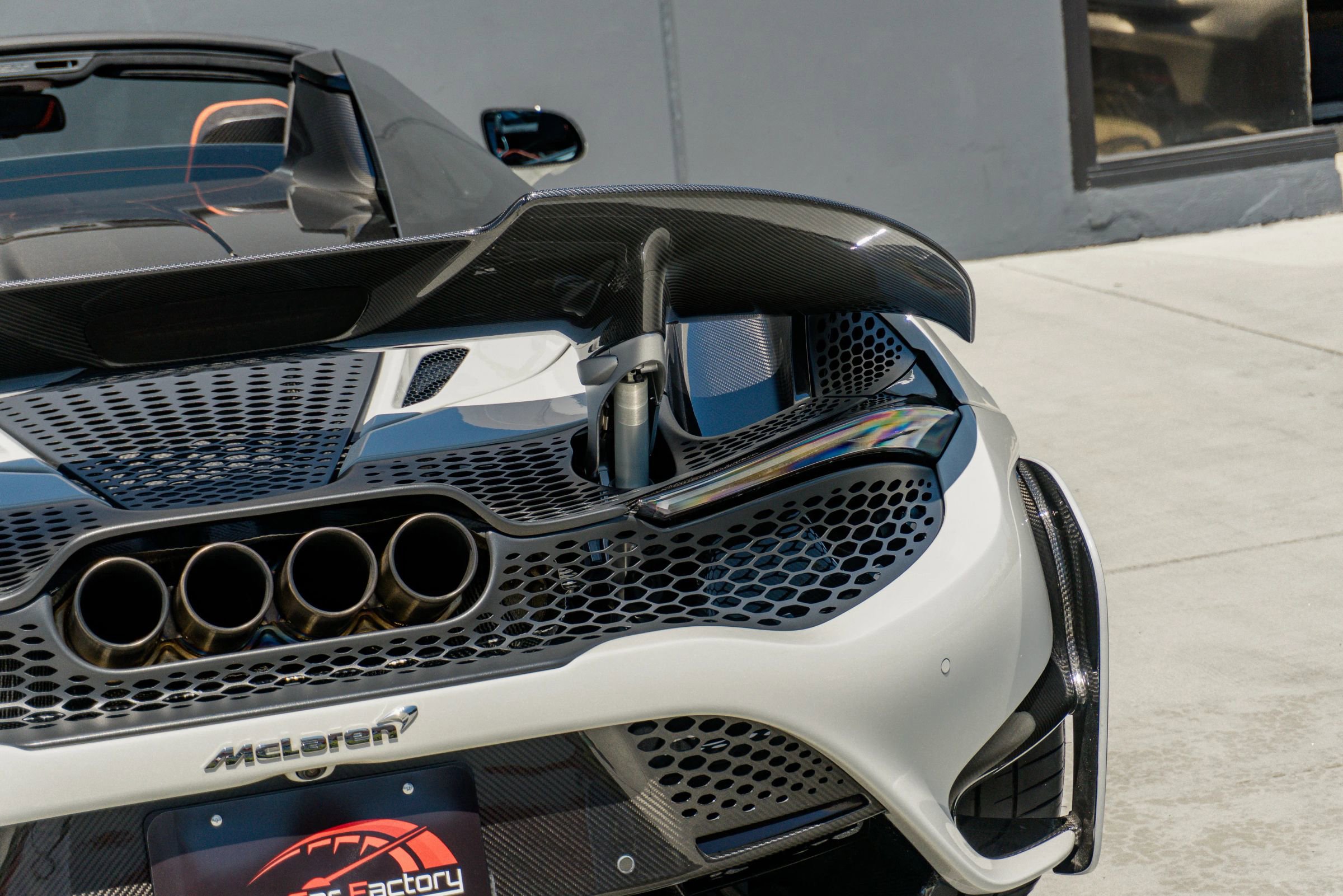 Used 2022 McLaren 765LT photo 52