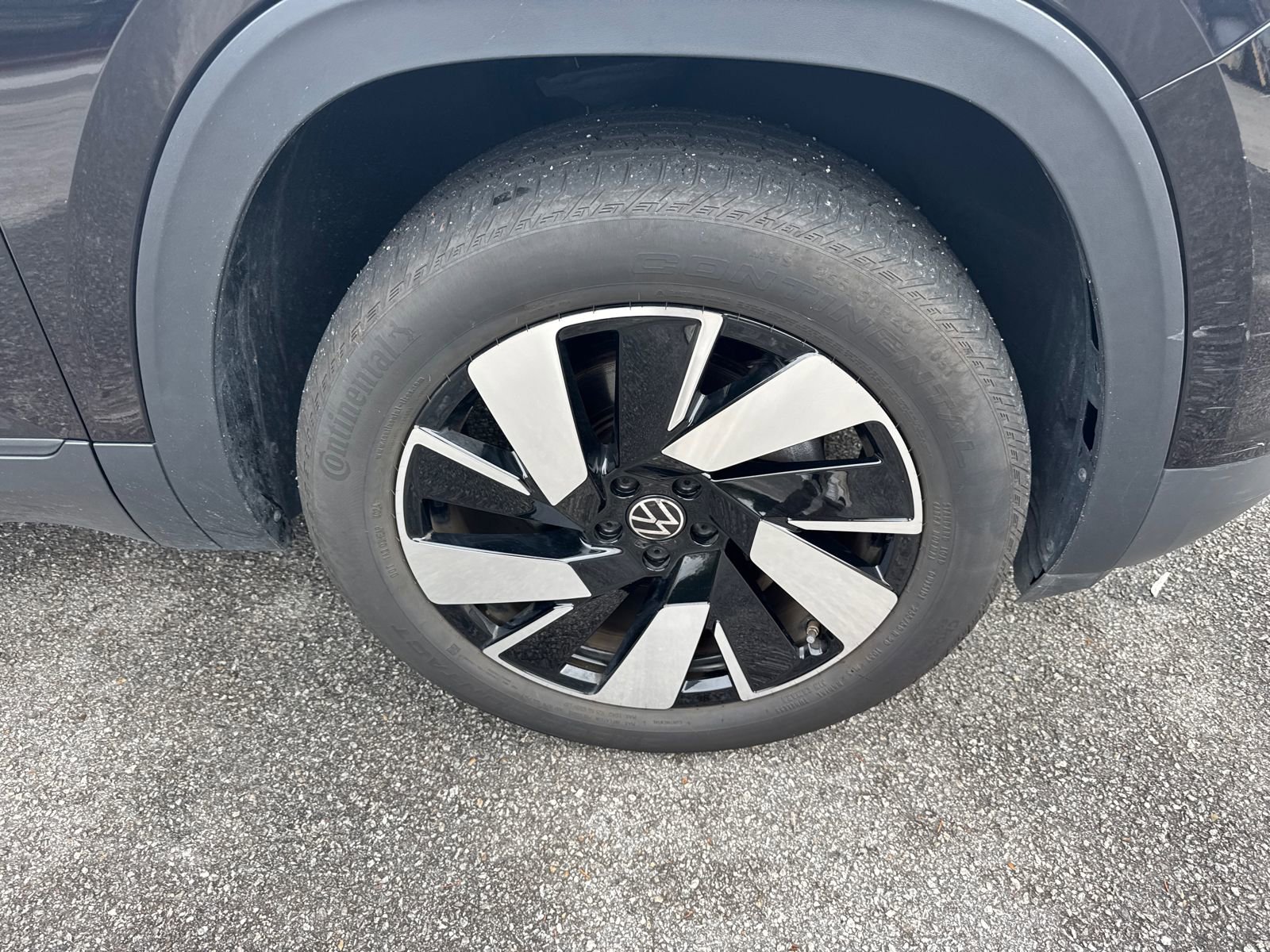 2025 Volkswagen Atlas Cross Sport SE