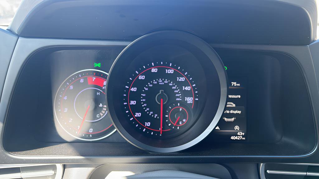 2022 Hyundai Elantra SE