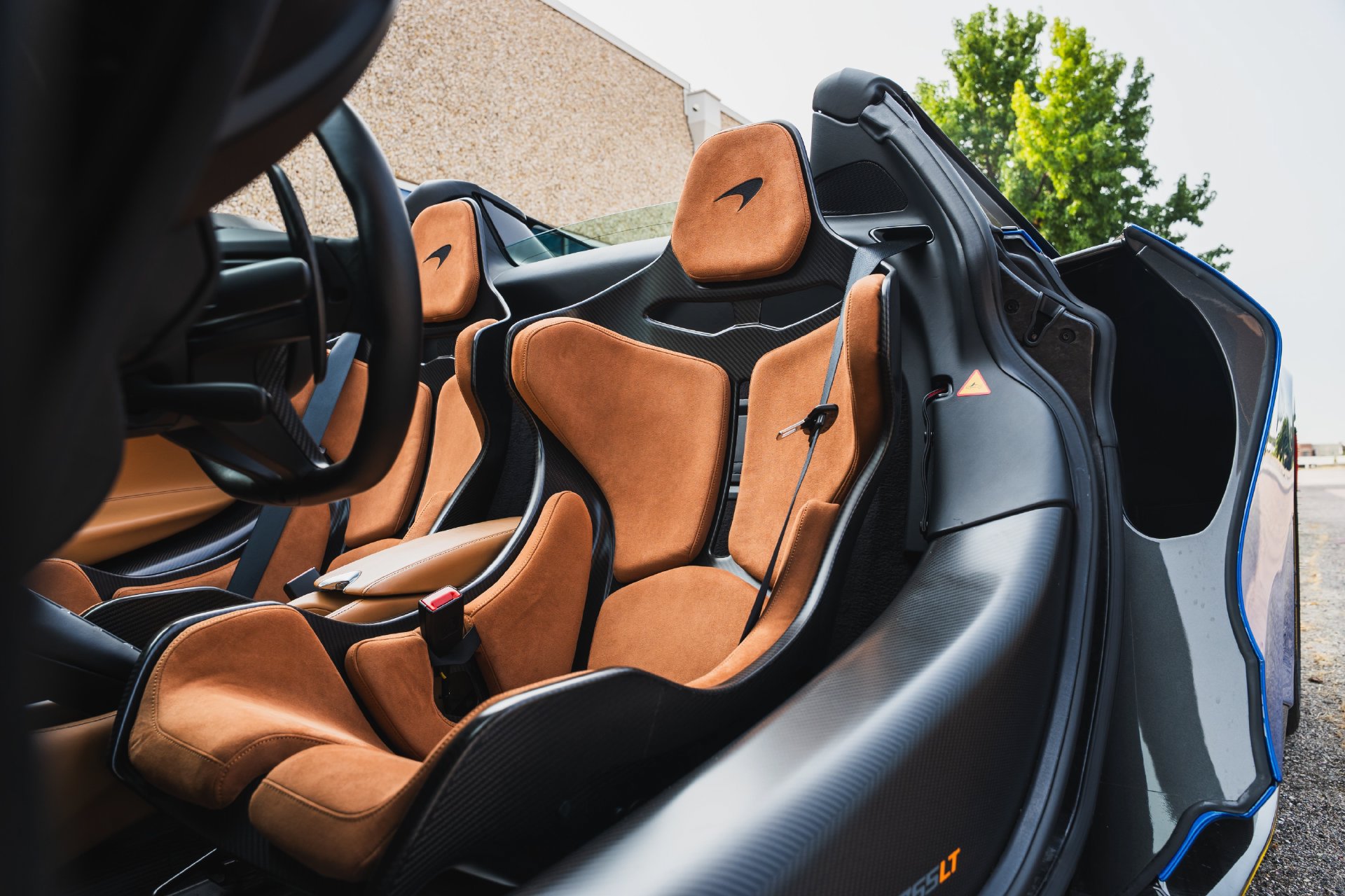Used 2022 McLaren 765LT photo 39