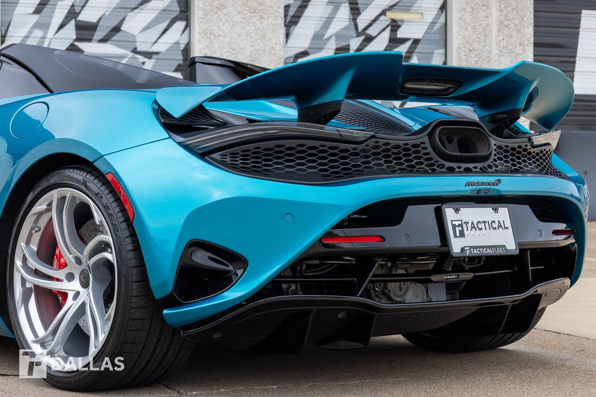 Used 2025 McLaren 750S Spider photo 12