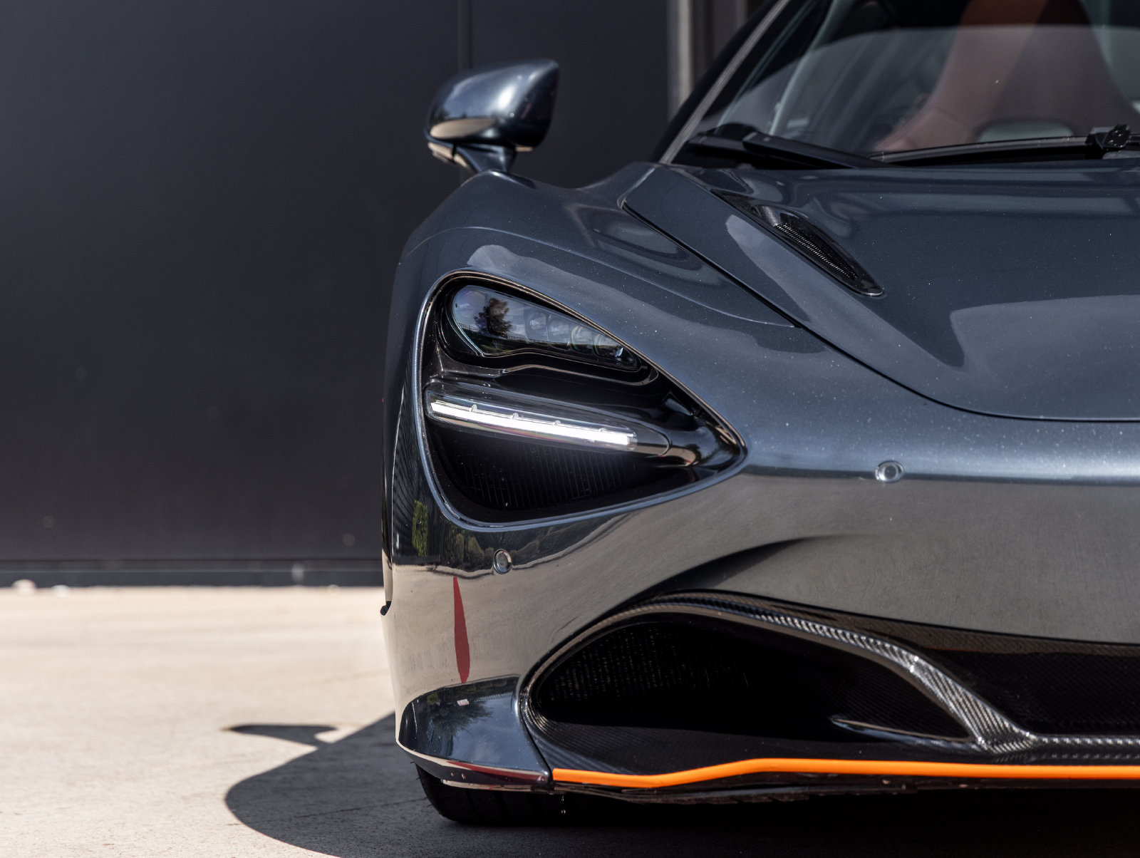 Used 2018 McLaren 720S photo 21
