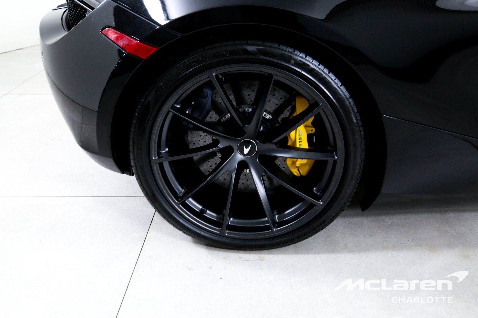 Used 2022 McLaren 720S Spider photo 23