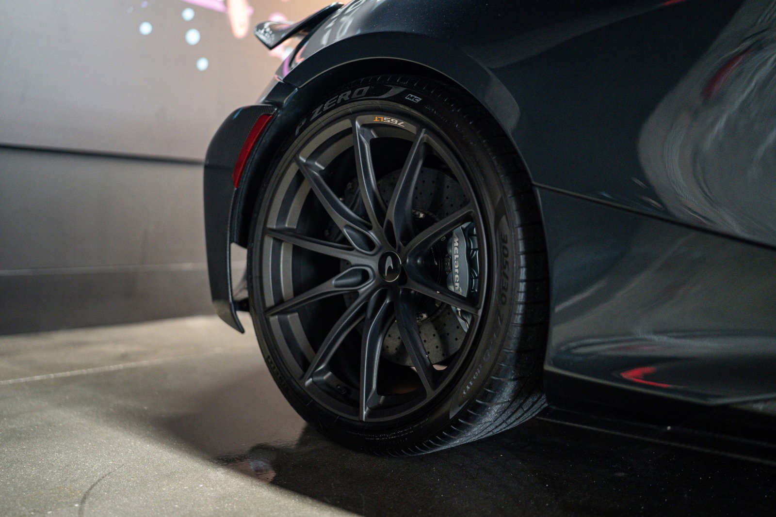 Used 2021 McLaren 765LT photo 15