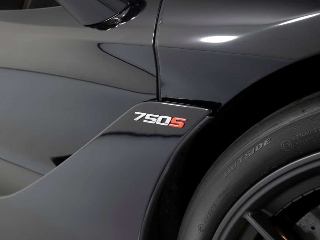 Used 2024 McLaren 750S Spider photo 41