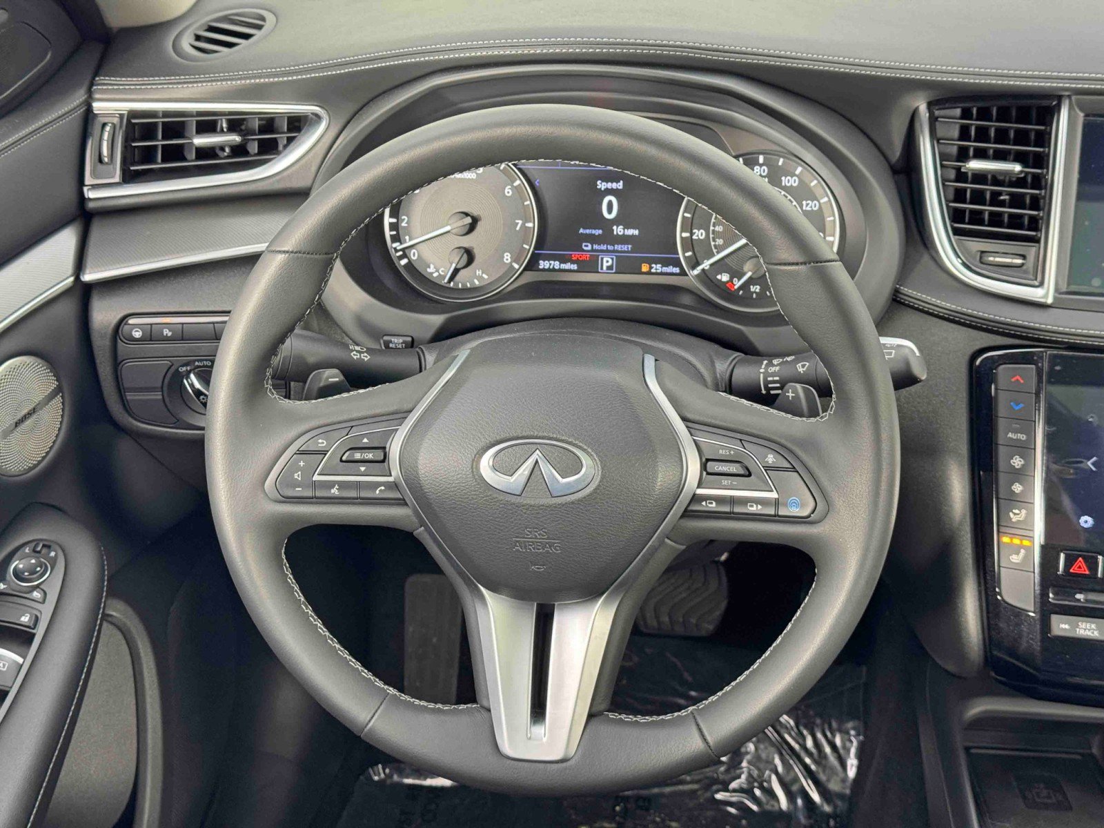 2024 INFINITI Qx50 Luxe