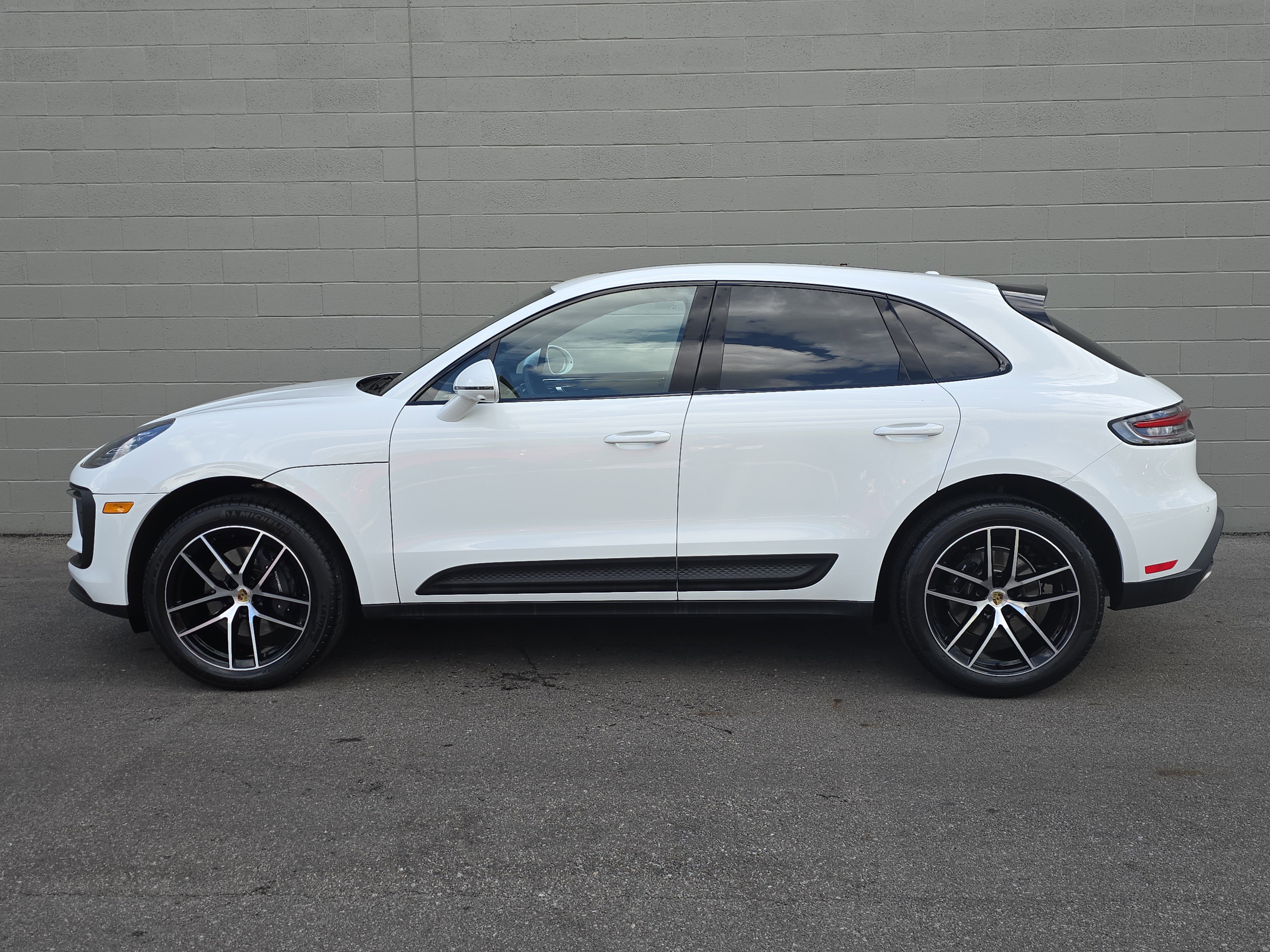 2025 Porsche Macan