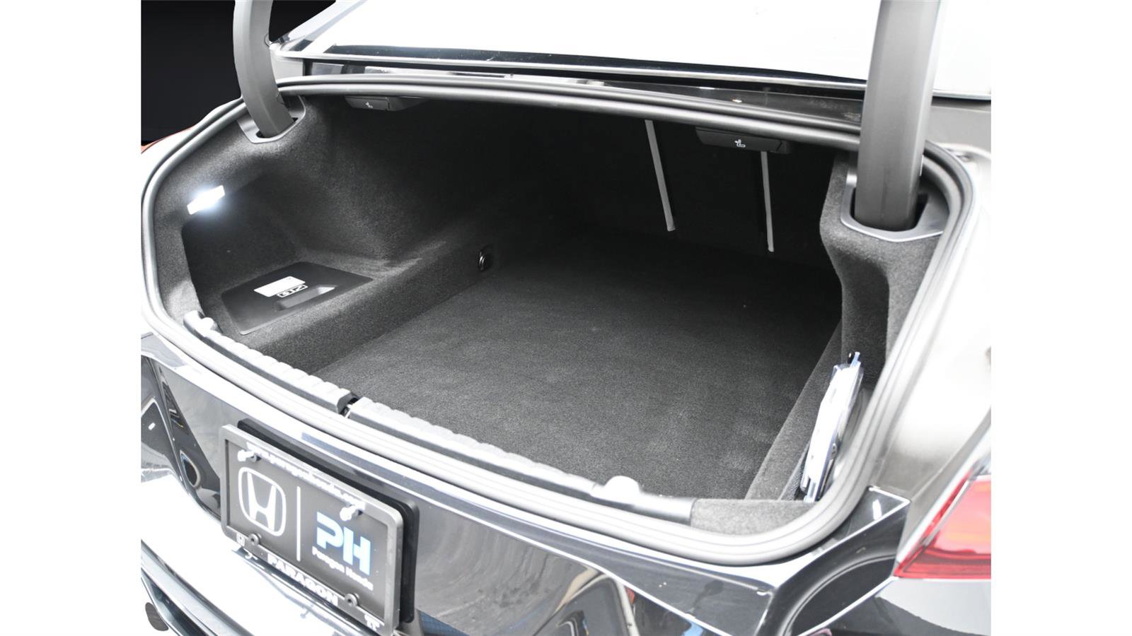 2025 BMW M8 Competition