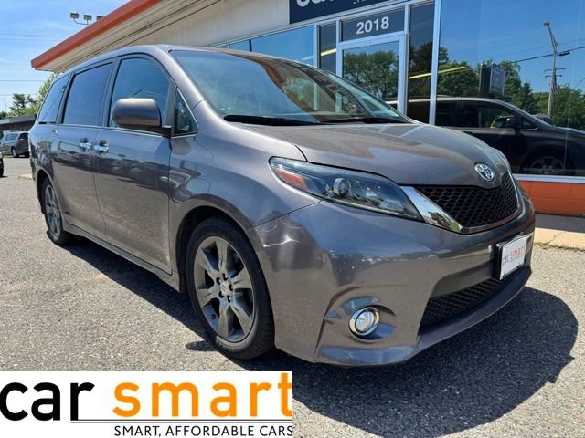 Used 2015 Toyota Sienna SE