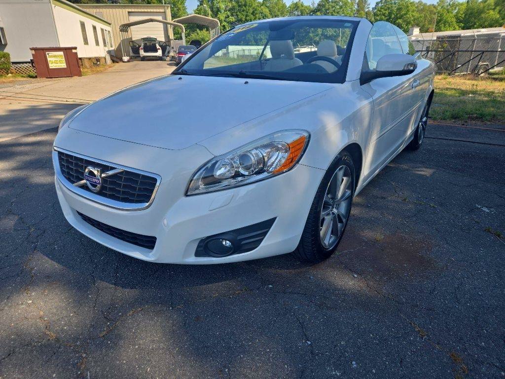 Used 2012 Volvo C70 T5 w/ Climate Pkg