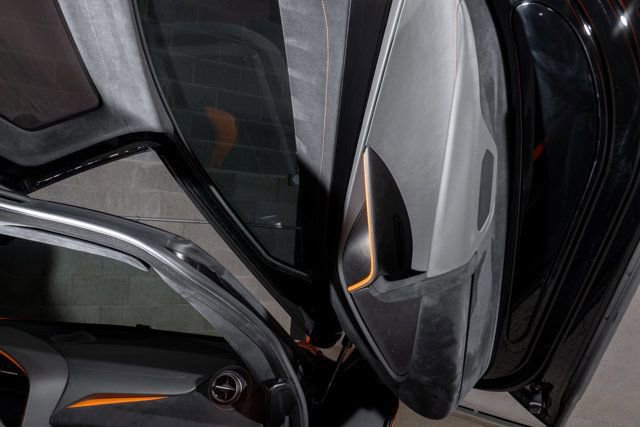 Used 2019 McLaren 720S Performance photo 26
