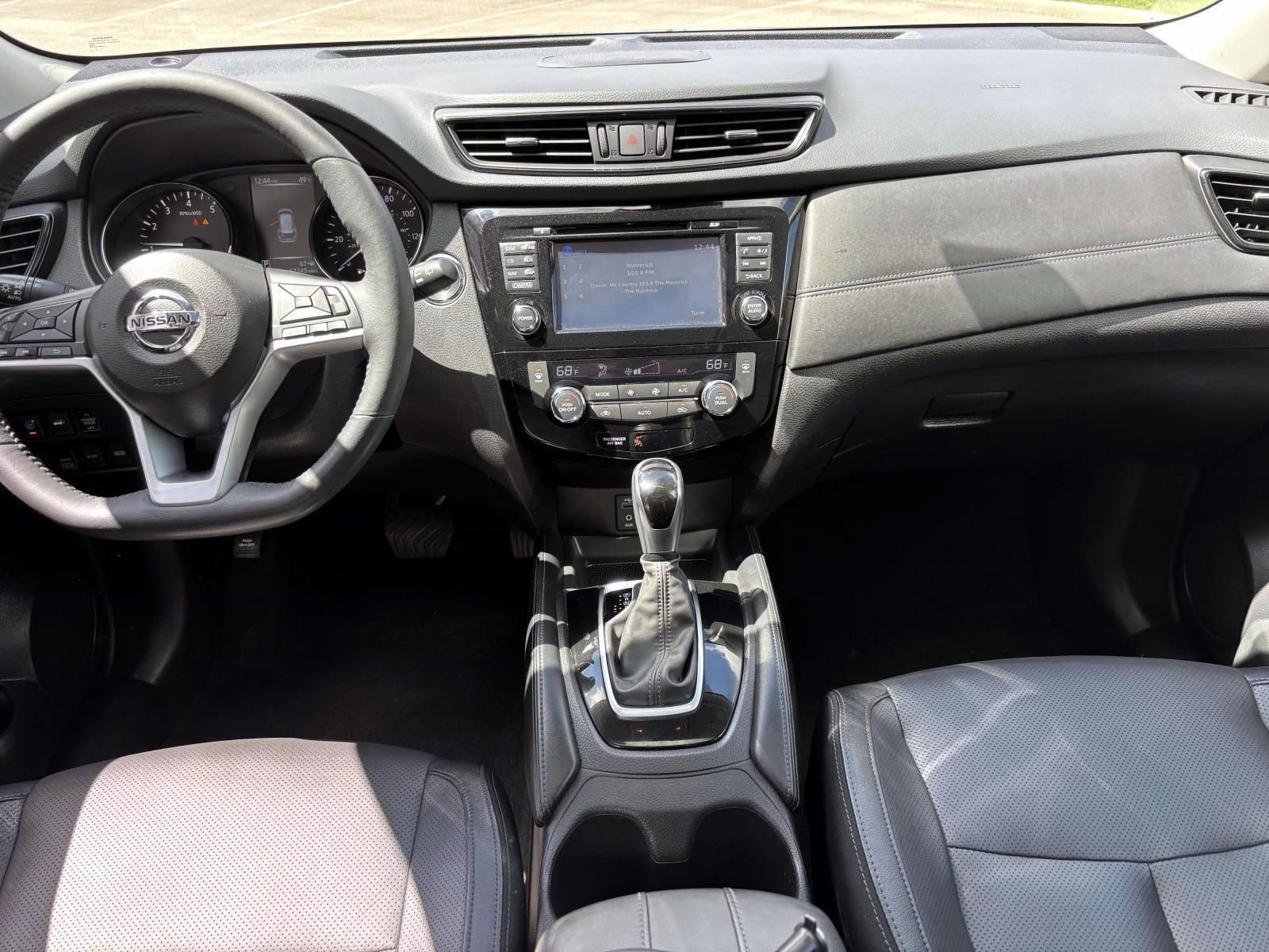 2017 Nissan Rogue SL