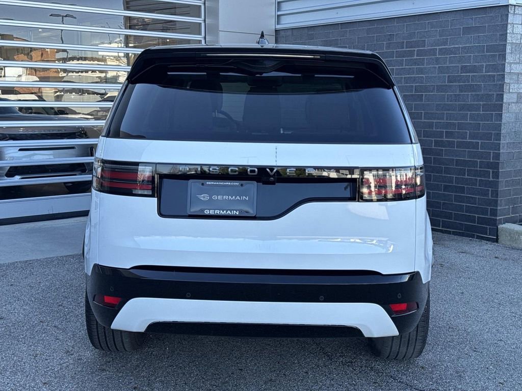 2025 Land Rover Discovery Dynamic SE