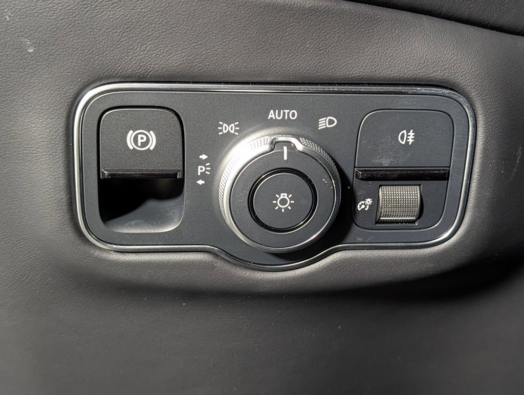 2023 Aston Martin DBX 707