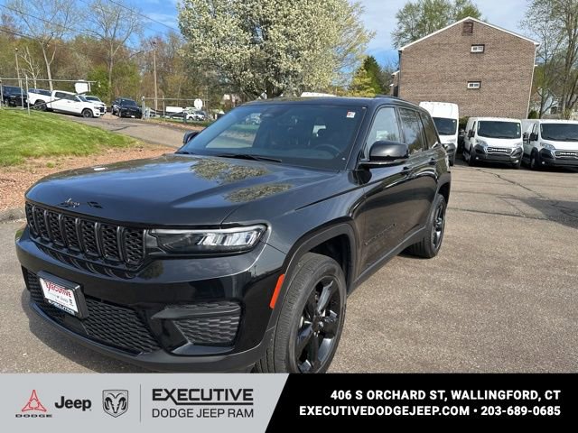 Used 2022 Jeep Grand Cherokee Altitude