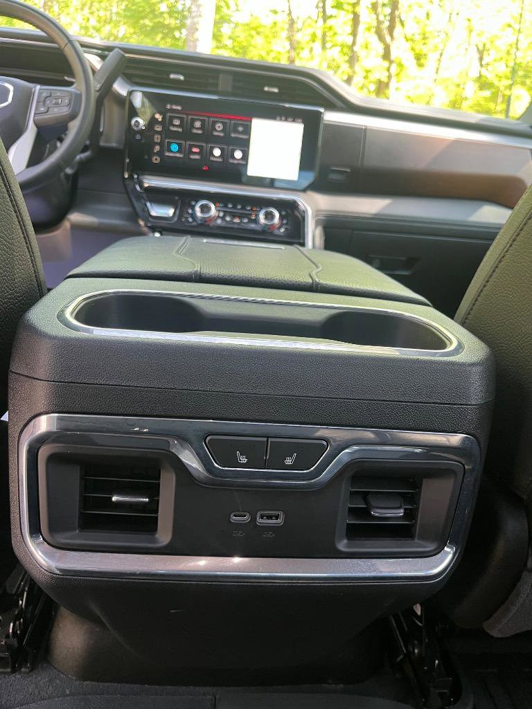 2024 GMC Sierra 2500 Denali