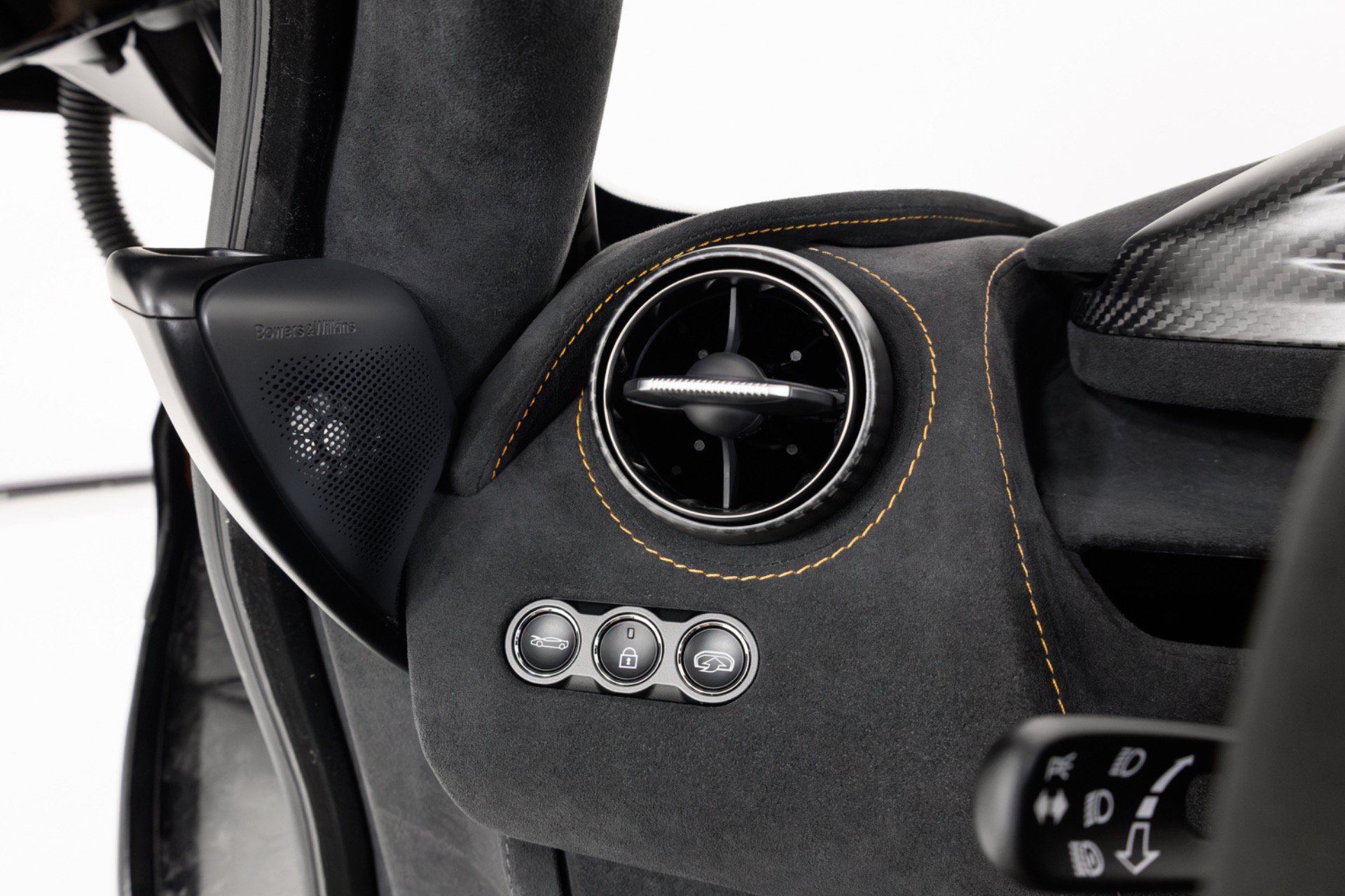 Used 2021 McLaren 765LT photo 32