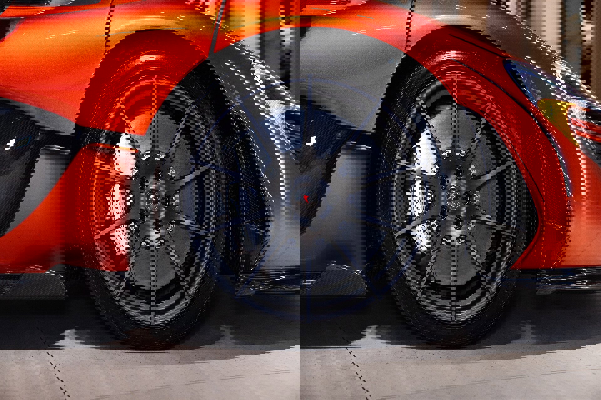 Used 2014 McLaren P1 photo 40